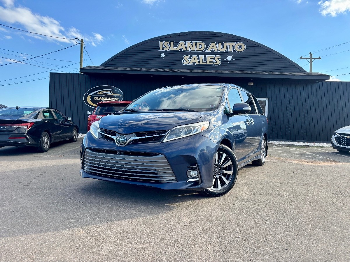 2018 Toyota SIENNA LIMITED